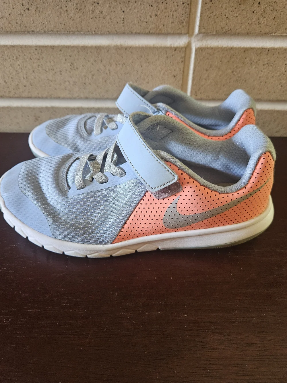 Nike | Sneakers | Light Blue & Coral | Size 1 | Youth | Sport Shoes